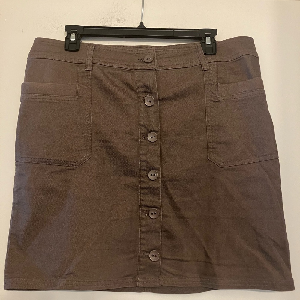 Prana button front brown skirt with front and back pockets women’s 12